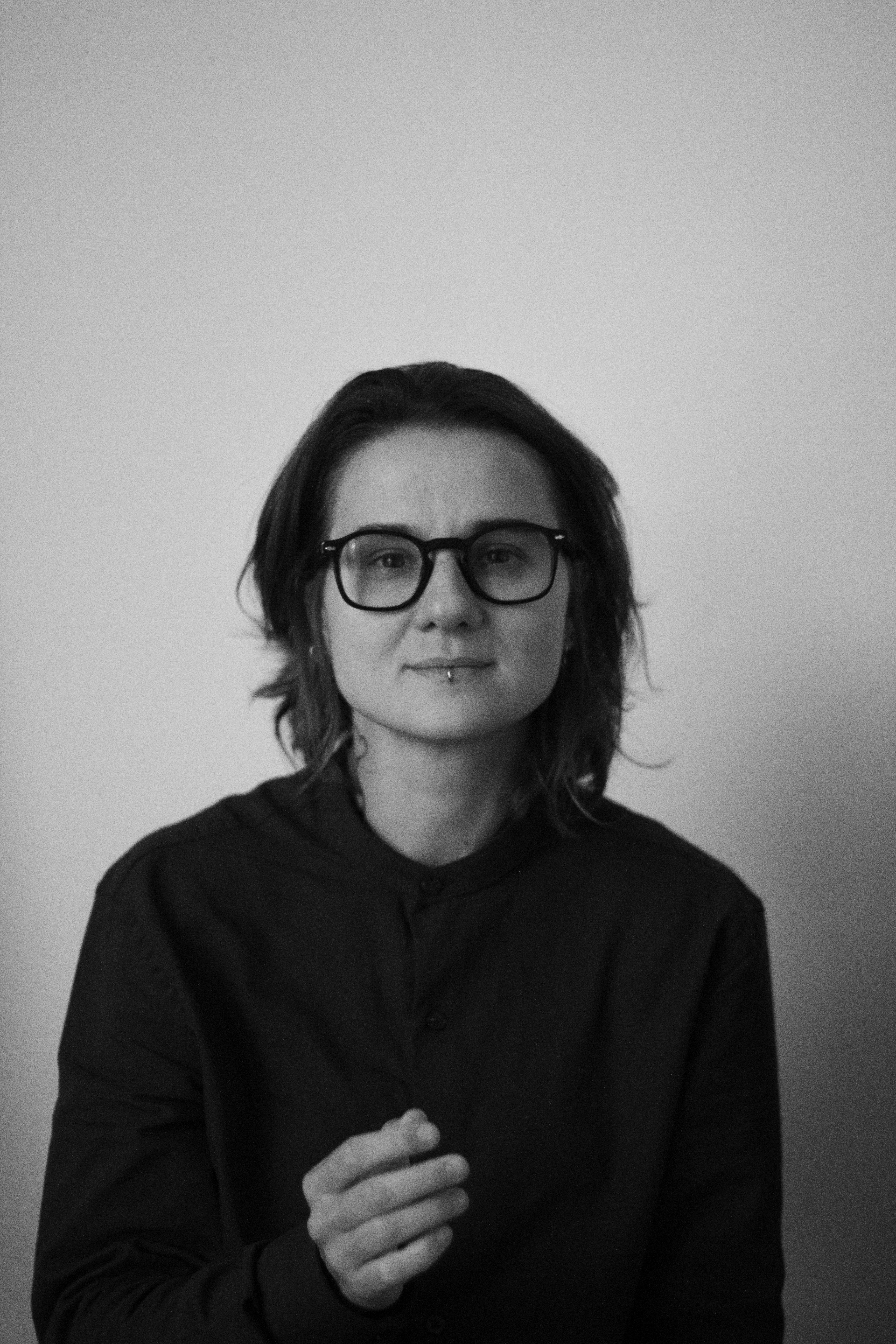 Arte lesbiano contra la invisibilidad: conversación con Debora Pazetto